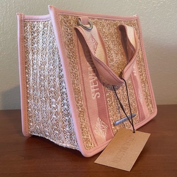 Steve Madden Pink BWebber Viral
TikTok Purse! - Picture 2 of 3